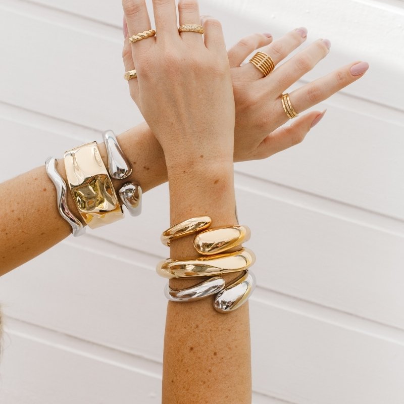 Bracelete Cruzado Liso Dourado Bijuteria