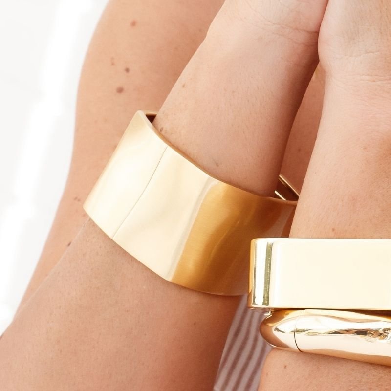 Bracelete Rígido Escovado Dourado Bijuteria