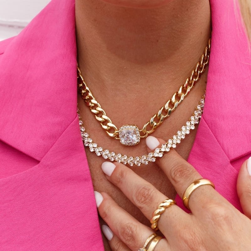 Colar Elos com Pigente Cravejado